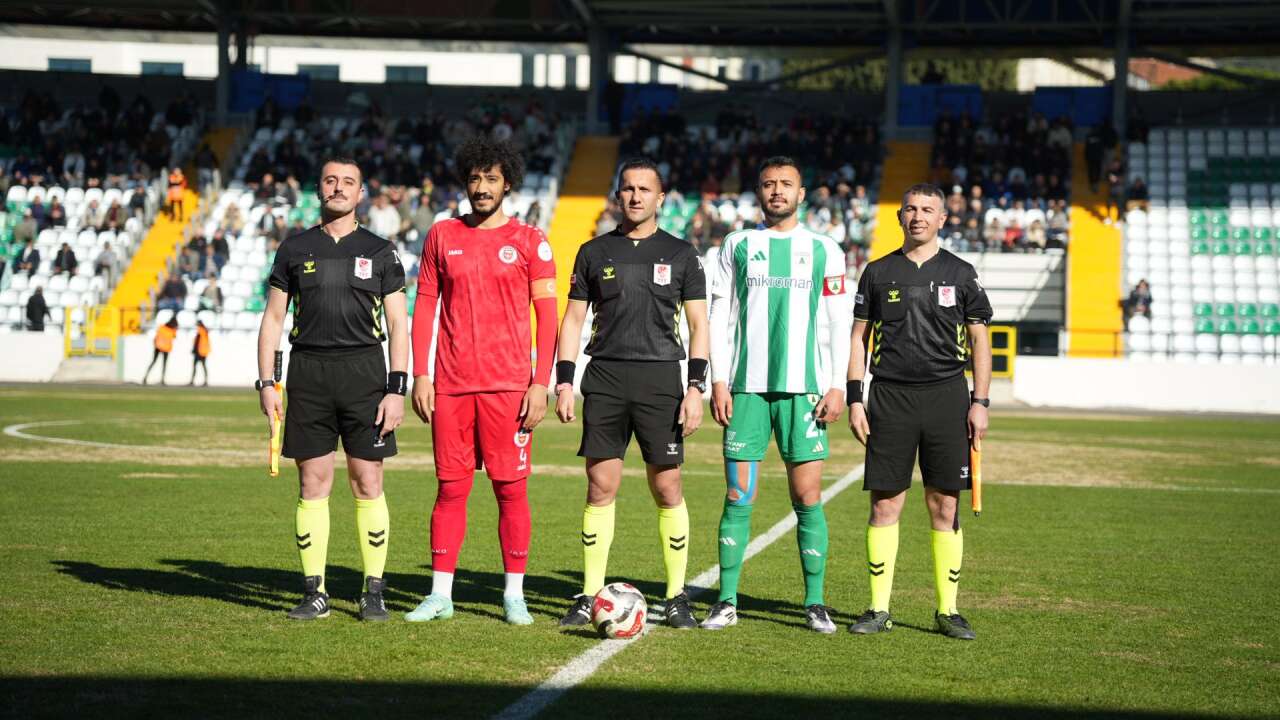Muğla Atatürk Stadı’nda İlk 45 Dakikada Gol Çıkmadı 3